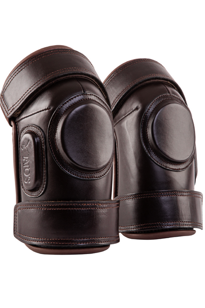 Polo shop knee guards